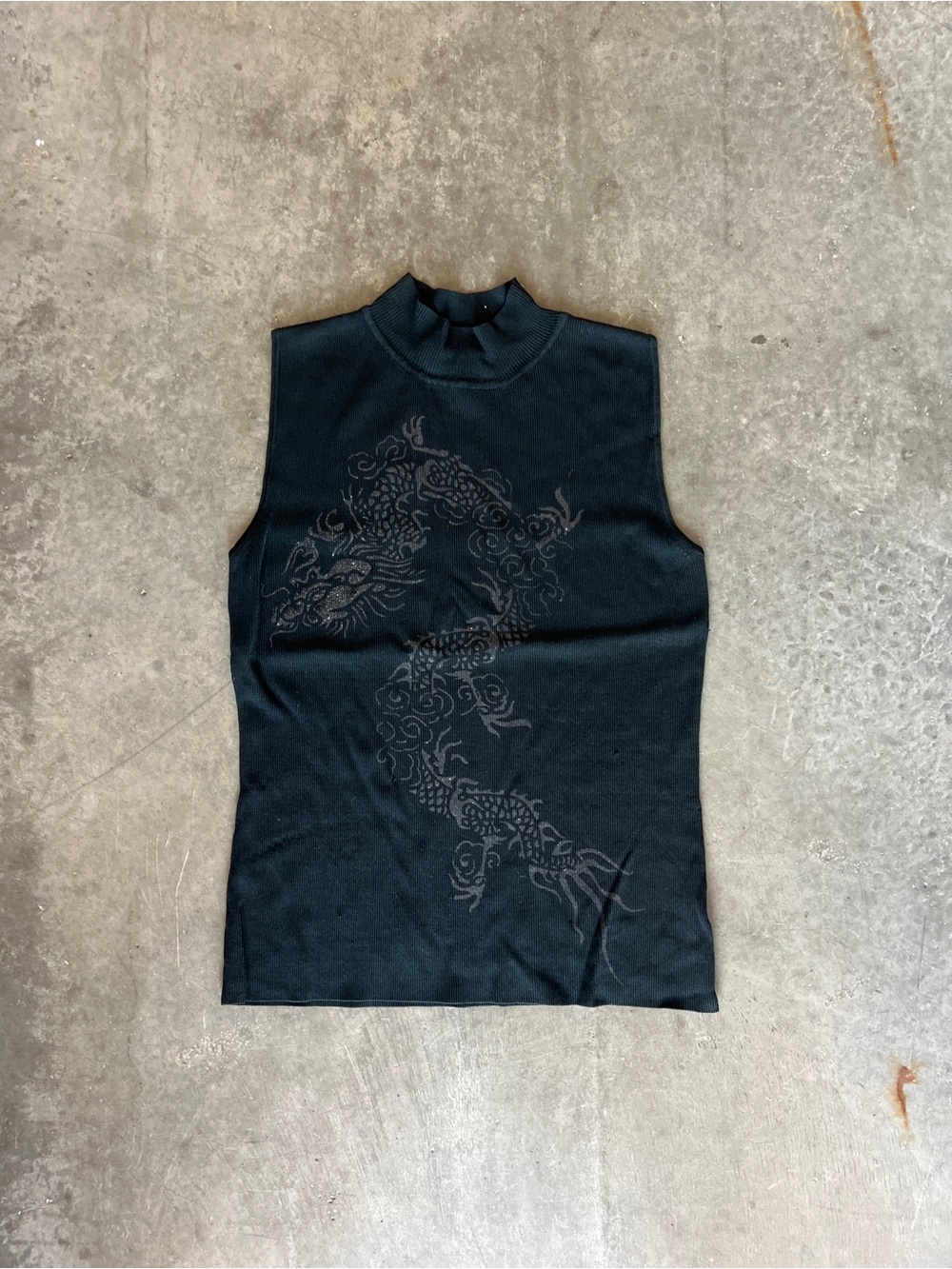 Sleeveless Mock Neck Dragon Print Tank - Black
